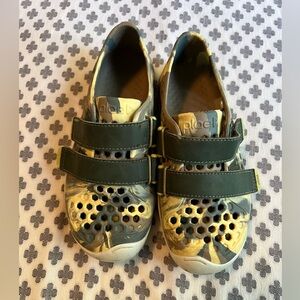 Plae Mimo water shoes